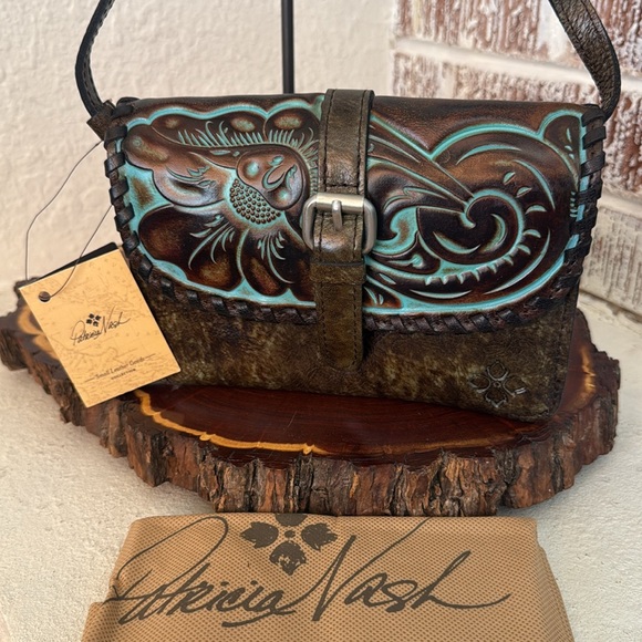 Patricia Nash Handbags - NWT Patricia Nash Crossbody Bag
